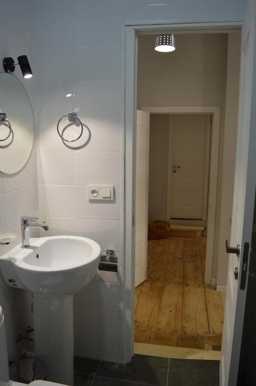 Woodmood Hostel Tbilisi ภายนอก รูปภาพ